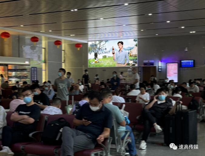 酒行業(yè)戶外廣告勢頭迅猛，行業(yè)發(fā)展向好！